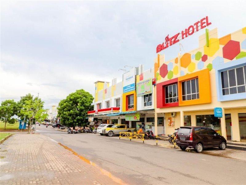 Hotel Blitz Batam Exterior foto
