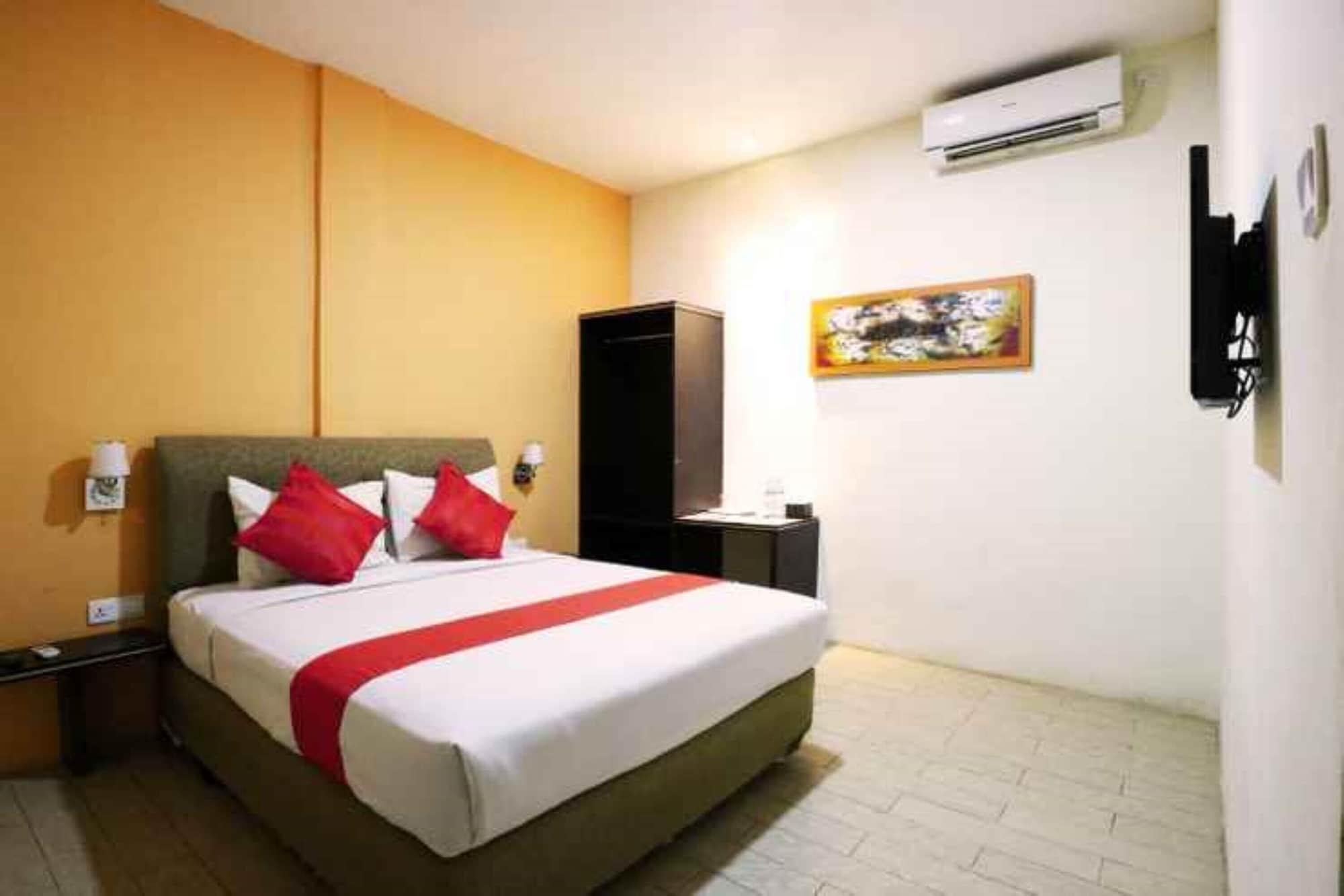 Hotel Blitz Batam Exterior foto